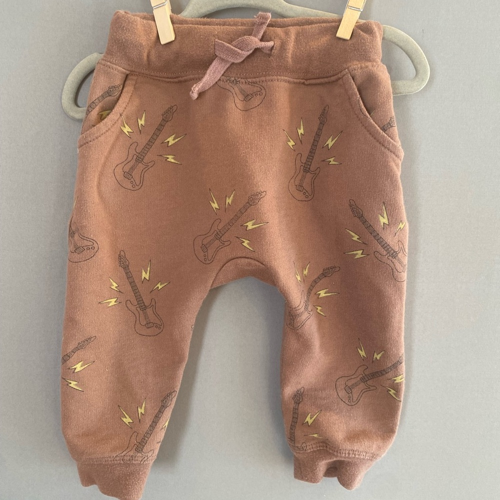 RYLEE + CRU Baby Sweatpants Size 3-6 months